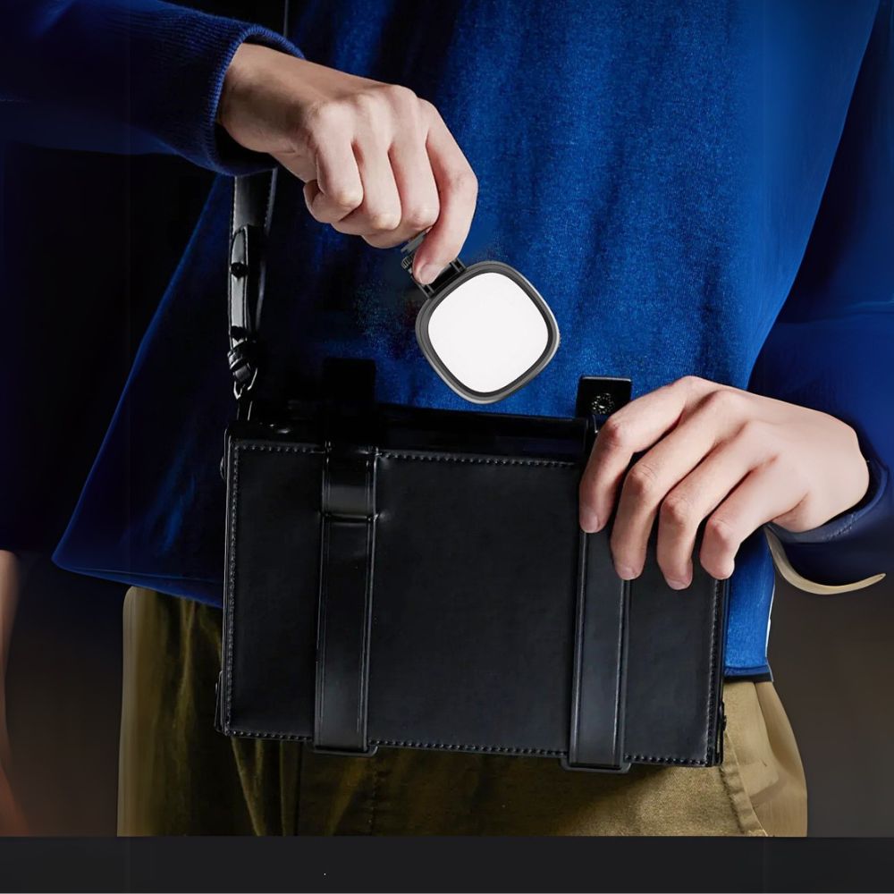 RGB Selfie Light with Clip, 3 Lighting Modes, 7 Colors, Dimmable LED, Rechargeable